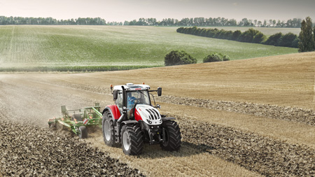 steyr 6300 terrus cvt with cultivator 01 open