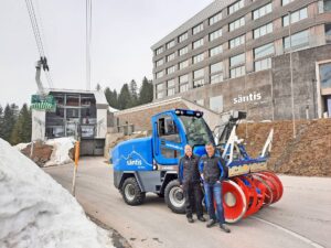 Zaugg Michael Wehrli und Daniel Künzle vor der Rolba 500