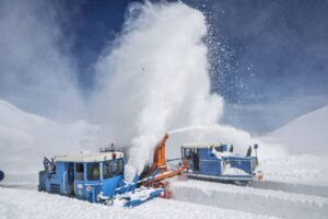 Grossglockner Grohag_Schneeraeumung20240426007.452fb172