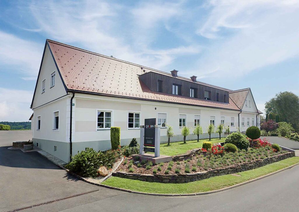 Hargassner Weingut-Grabin-außen_