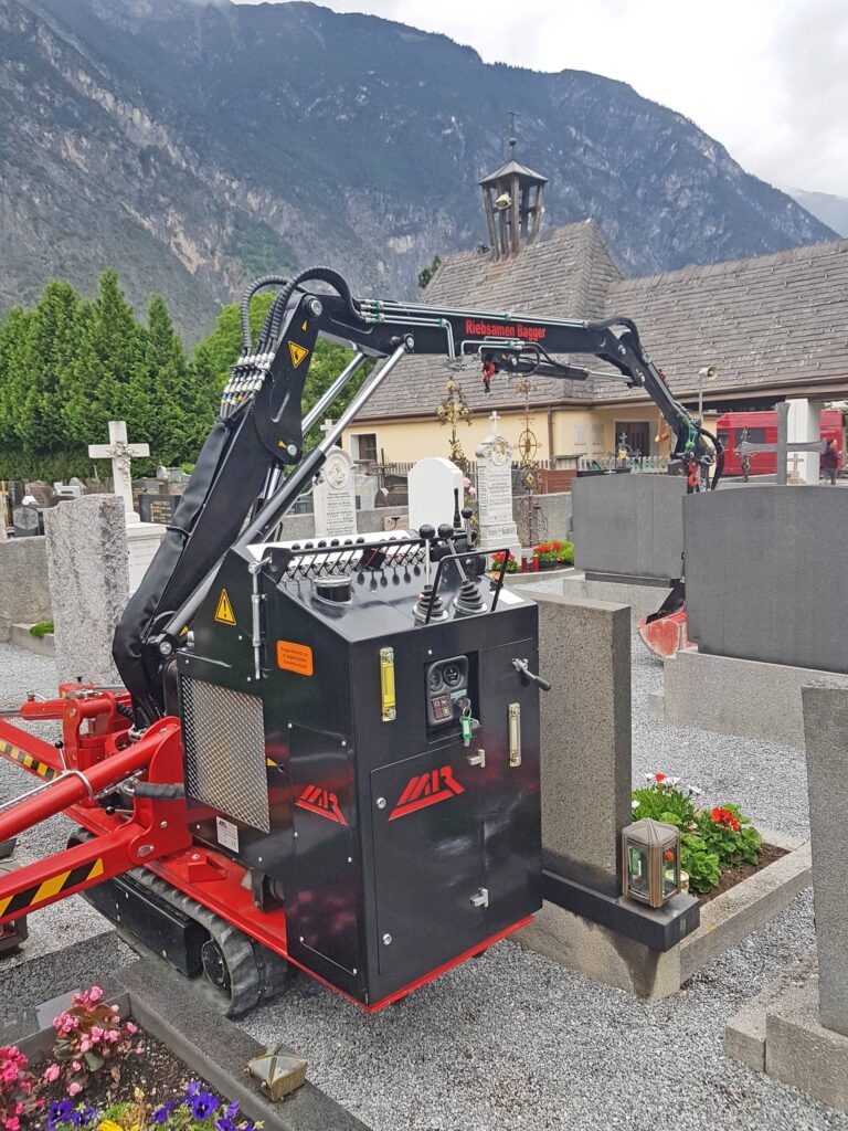 Riebsamen Friedhofsbagger