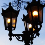 Die Datenverwaltung kann unterschiedlichste Objekttypen darstellen; neben Punkt-Objekten wie Straßenbeleuchtungen und Lichtsignalanlagen auch Linien- und Flächen-Objekte wie Leitungen oder die WLAN-Abdeckung. Rainer Sturm_pixelio.de Straßenlaterne