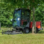 Flexibel für den Ganzjahreseinsatz
dank werkzeuglosem Gerätewechsel. Citymaster 400 Mähen