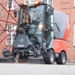 Das Aufgabenfeld des Citymaster 400 sind vielseitige kurze Einsätze in Außenanlagen rund um das Gebäude. Citymaster 400_Kehr