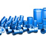 Von einem Rohrhersteller wird erwartet, dass er auch ein umfangreiches Sortiment an Formstücken anbieten kann. Mit der Akquise von Frischhut ist TRM nun deutlich breiter und flexibler aufgestellt. Formstücksortiment_TRM