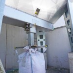 Nahezu die gesamte Flugasche wird abgeschieden. Seit der Installation des E-Filters haben sich die Feinstaubwerte merklich verbessert. Heizwerk Seekirchen