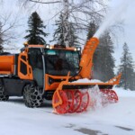 Durch den Zentralrohrrahmen lassen sich auch schwere Anbaugeräte nutzen, ohne die Struktur übermäßig zu belasten. HANSA_Kahlbacher Pappas